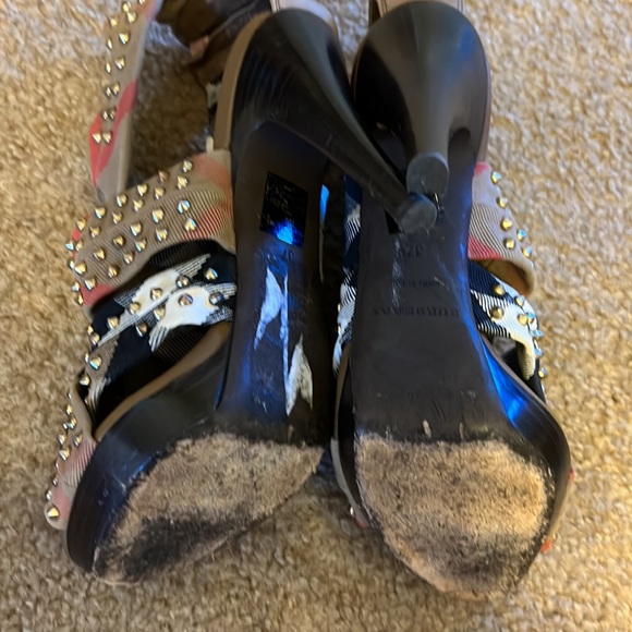 Authentic BURBERRY Studded House Check size 37 Heels - Picture 6 of 8